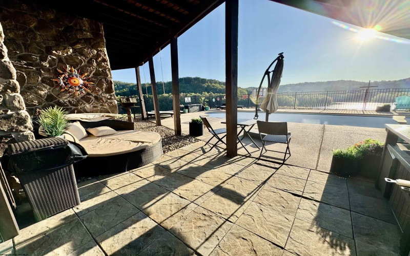850 Lakeview Drive, Horner, West Virginia 26372, 5 Bedrooms Bedrooms, 12 Rooms Rooms,4 BathroomsBathrooms,Single Family Detached,For Sale,Lakeview,10161529