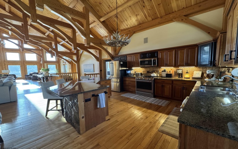 850 Lakeview Drive, Horner, West Virginia 26372, 5 Bedrooms Bedrooms, 12 Rooms Rooms,4 BathroomsBathrooms,Single Family Detached,For Sale,Lakeview,10161529