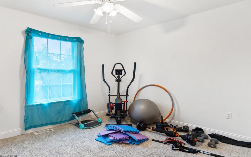 112 Five Forks Drive, Morgantown, West Virginia 26508, 3 Bedrooms Bedrooms, 6 Rooms Rooms,3 BathroomsBathrooms,Residential Rentals,For Rent,Five Forks,10161531