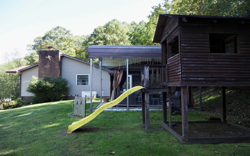 2458 Halls Run Road, Bristol, West Virginia 26426, 3 Bedrooms Bedrooms, 6 Rooms Rooms,2 BathroomsBathrooms,Single Family Detached,For Sale,Halls Run,10161533