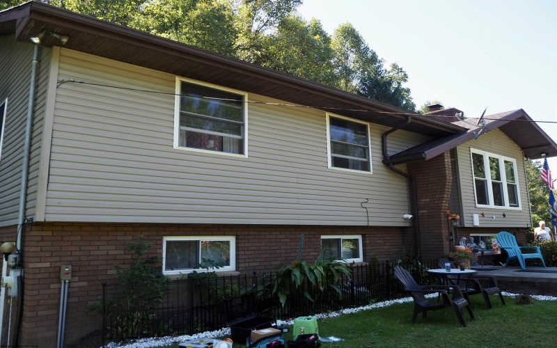 2458 Halls Run Road, Bristol, West Virginia 26426, 3 Bedrooms Bedrooms, 6 Rooms Rooms,2 BathroomsBathrooms,Single Family Detached,For Sale,Halls Run,10161533