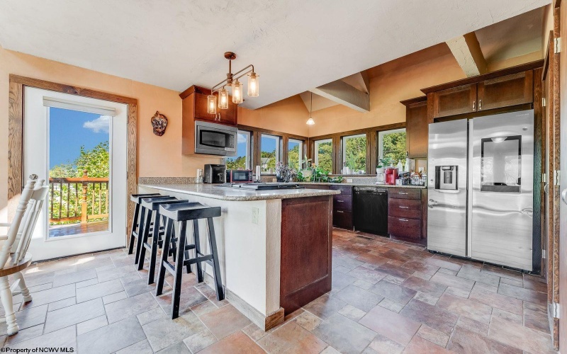 1402 Arcadia Drive, Fairmont, West Virginia 26554, 3 Bedrooms Bedrooms, 7 Rooms Rooms,3 BathroomsBathrooms,Single Family Detached,For Sale,Arcadia,10161536