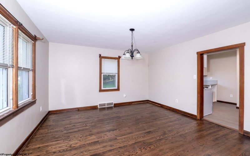 1789 Mccurdysville Pike, Rivesville, West Virginia 26588, 3 Bedrooms Bedrooms, 8 Rooms Rooms,2 BathroomsBathrooms,Single Family Detached,For Sale,Mccurdysville,10161535