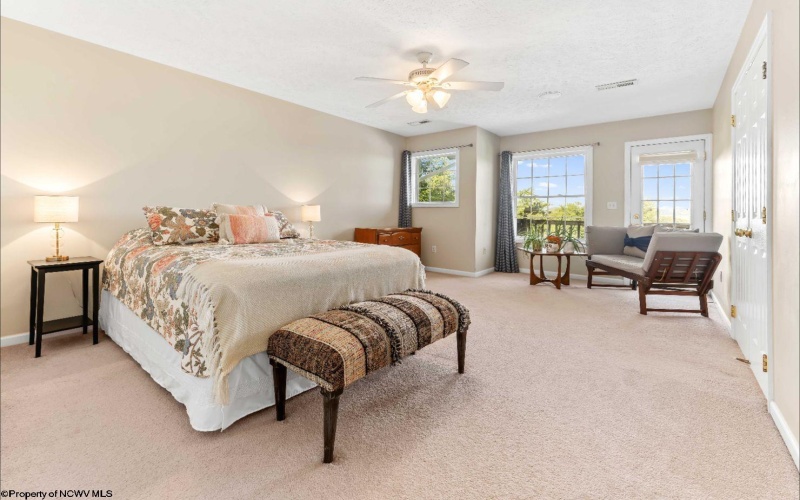 1422 Northwest Drive, Morgantown, West Virginia 26505, 3 Bedrooms Bedrooms, 6 Rooms Rooms,3 BathroomsBathrooms,Single Family Attached,For Sale,Northwest,10161552