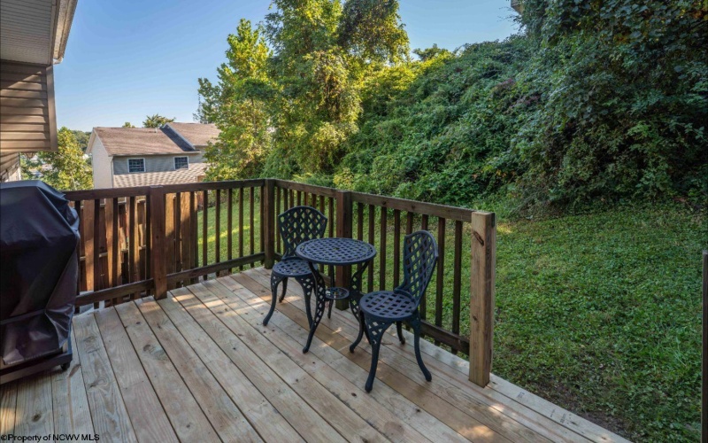 1422 Northwest Drive, Morgantown, West Virginia 26505, 3 Bedrooms Bedrooms, 6 Rooms Rooms,3 BathroomsBathrooms,Single Family Attached,For Sale,Northwest,10161552