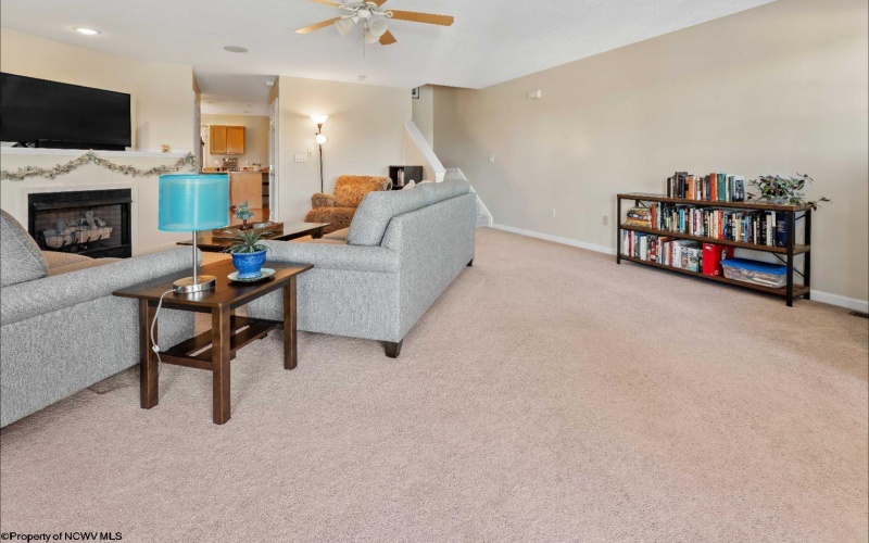 1422 Northwest Drive, Morgantown, West Virginia 26505, 3 Bedrooms Bedrooms, 6 Rooms Rooms,3 BathroomsBathrooms,Single Family Attached,For Sale,Northwest,10161552