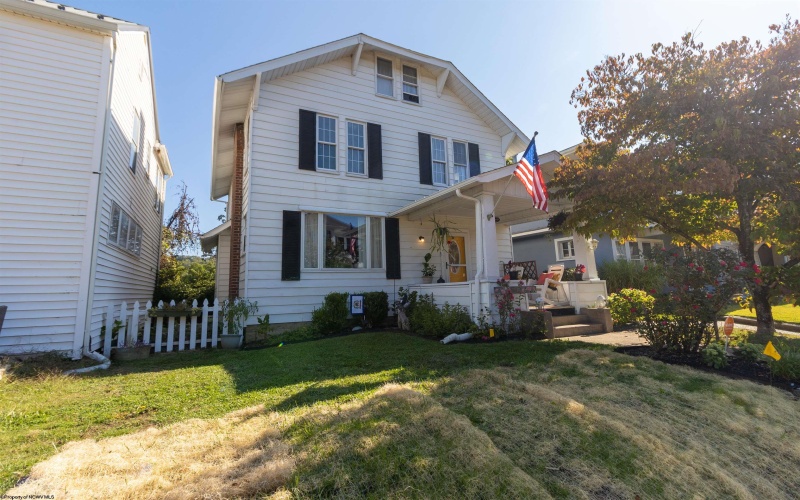 512 Stanley Avenue, Clarksburg, West Virginia 26301, 4 Bedrooms Bedrooms, 7 Rooms Rooms,1 BathroomBathrooms,Single Family Detached,For Sale,Stanley,10161548