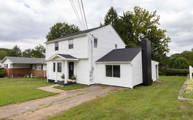 507 Willow Lane, Bridgeport, West Virginia 26330, 3 Bedrooms Bedrooms, 7 Rooms Rooms,1 BathroomBathrooms,Single Family Detached,For Sale,Willow,10161549