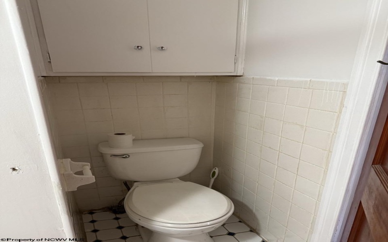 1523 16th Street, Clarksburg, West Virginia 26301, 2 Bedrooms Bedrooms, 6 Rooms Rooms,1 BathroomBathrooms,Single Family Detached,For Sale,16th,10161547
