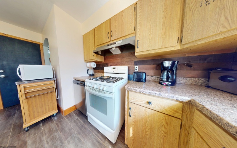 507 Pyles Avenue, Mannington, West Virginia 26582, 3 Bedrooms Bedrooms, 6 Rooms Rooms,1 BathroomBathrooms,Single Family Detached,For Sale,Pyles,10161541