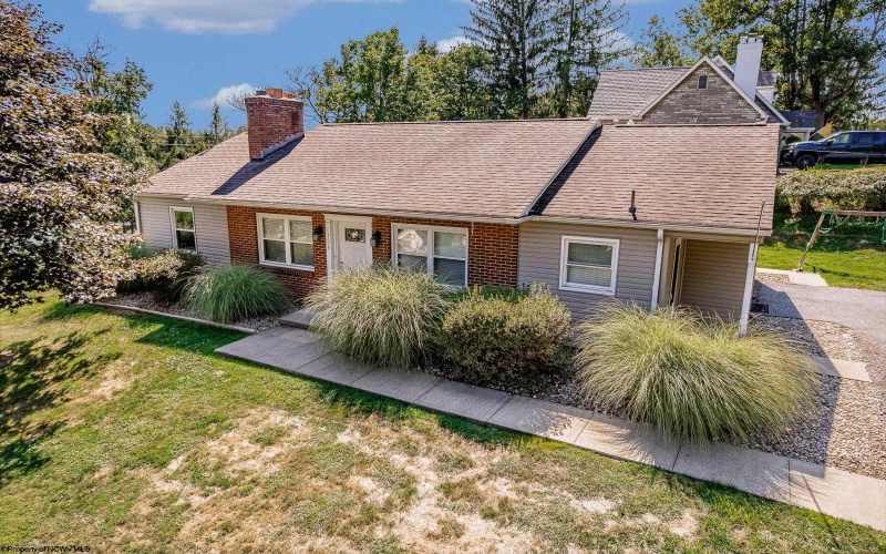 106 Warren Road, Fairmont, West Virginia 26554, 3 Bedrooms Bedrooms, 8 Rooms Rooms,1 BathroomBathrooms,Single Family Detached,For Sale,Warren,10161546
