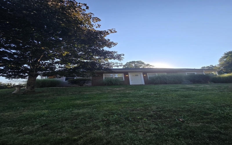 106 Warren Road, Fairmont, West Virginia 26554, 3 Bedrooms Bedrooms, 8 Rooms Rooms,1 BathroomBathrooms,Single Family Detached,For Sale,Warren,10161546