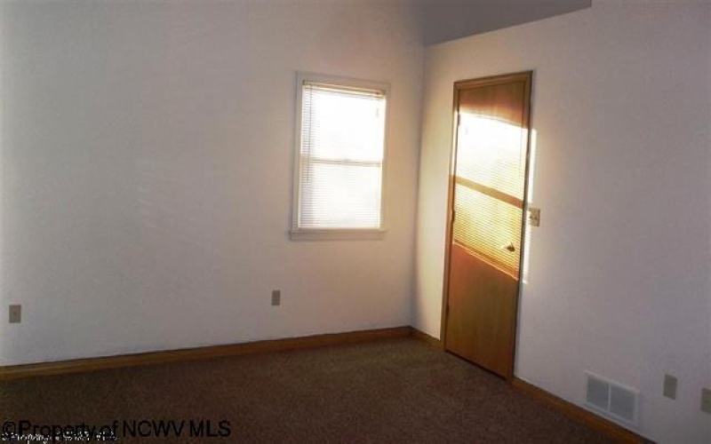 119 HILL Street, Bridgeport, West Virginia 26330, 3 Bedrooms Bedrooms, 7 Rooms Rooms,3 BathroomsBathrooms,Residential Rentals,For Rent,HILL,10161544