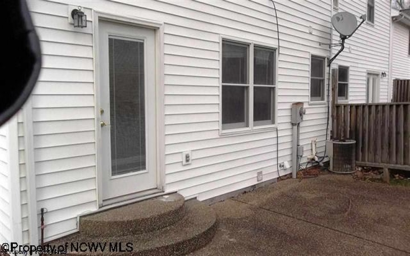 119 HILL Street, Bridgeport, West Virginia 26330, 3 Bedrooms Bedrooms, 7 Rooms Rooms,3 BathroomsBathrooms,Residential Rentals,For Rent,HILL,10161544