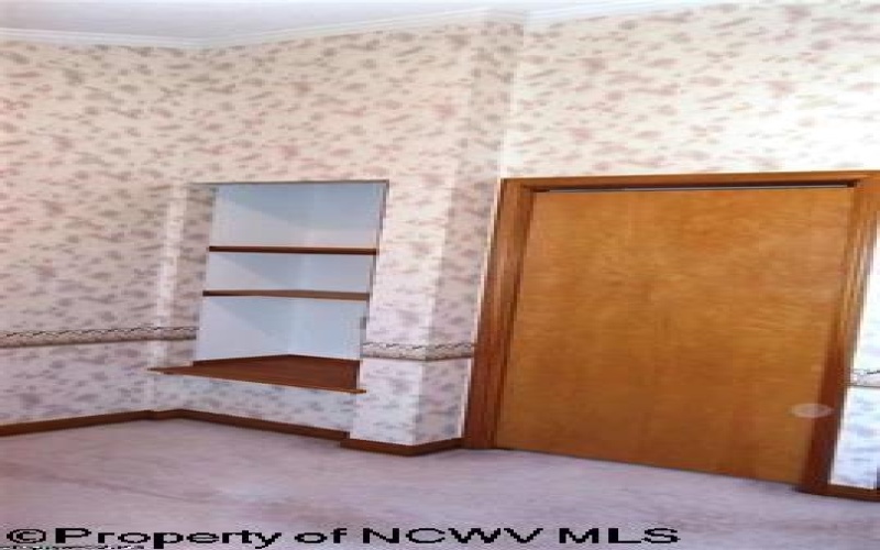 119 HILL Street, Bridgeport, West Virginia 26330, 3 Bedrooms Bedrooms, 7 Rooms Rooms,3 BathroomsBathrooms,Residential Rentals,For Rent,HILL,10161544