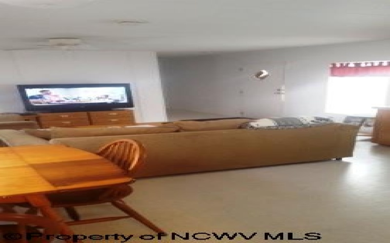 21D SEDGEWICK Street, Buckhannon, West Virginia 26201, 3 Bedrooms Bedrooms, 5 Rooms Rooms,1 BathroomBathrooms,Residential Rentals,For Rent,SEDGEWICK,10161545