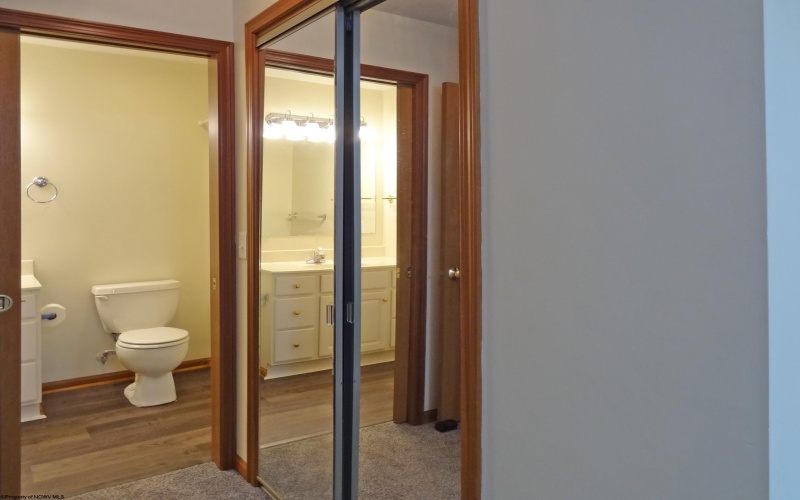 113 Cadet Court, Morgantown, West Virginia 26508, 3 Bedrooms Bedrooms, 9 Rooms Rooms,3 BathroomsBathrooms,Single Family Attached,For Sale,Cadet,10161559