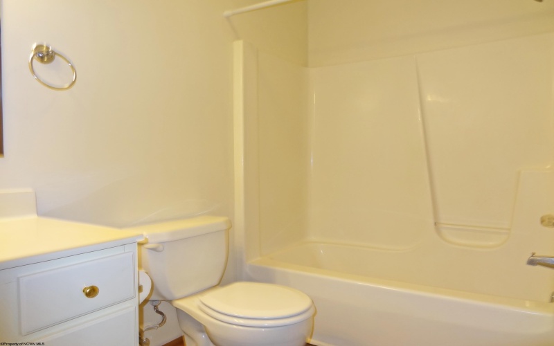 113 Cadet Court, Morgantown, West Virginia 26508, 3 Bedrooms Bedrooms, 9 Rooms Rooms,3 BathroomsBathrooms,Single Family Attached,For Sale,Cadet,10161559