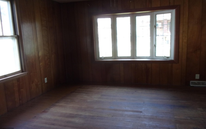 14 Canary Street, Worthington, West Virginia 26591, 2 Bedrooms Bedrooms, 4 Rooms Rooms,2 BathroomsBathrooms,Single Family Detached,For Sale,Canary,10161576