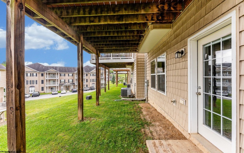 1910 Stone Run Street, Morgantown, West Virginia 26505, 3 Bedrooms Bedrooms, 8 Rooms Rooms,2 BathroomsBathrooms,Single Family Attached,For Sale,Stone Run,10161565