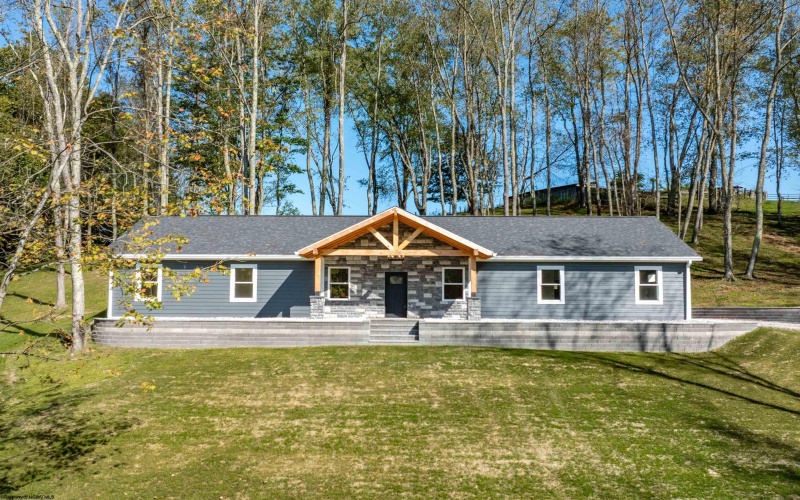8 Wapiti Lane, Morgantown, West Virginia 26501, 3 Bedrooms Bedrooms, 7 Rooms Rooms,2 BathroomsBathrooms,Single Family Detached,For Sale,Wapiti,10161572