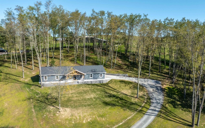 8 Wapiti Lane, Morgantown, West Virginia 26501, 3 Bedrooms Bedrooms, 7 Rooms Rooms,2 BathroomsBathrooms,Single Family Detached,For Sale,Wapiti,10161572