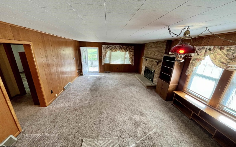 1717 Gould Avenue, Clarksburg, West Virginia 26301, 2 Bedrooms Bedrooms, 4 Rooms Rooms,1 BathroomBathrooms,Single Family Detached,For Sale,Gould,10161568