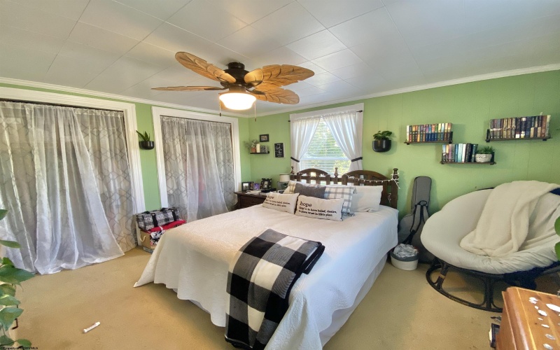 527 Offutt School Road, Augusta, West Virginia 26704, 4 Bedrooms Bedrooms, 6 Rooms Rooms,2 BathroomsBathrooms,Single Family Detached,For Sale,Offutt School,10161570