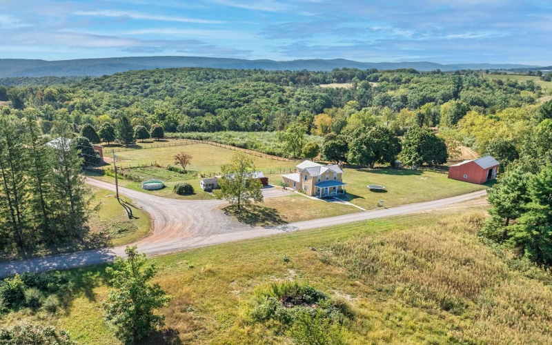 527 Offutt School Road, Augusta, West Virginia 26704, 4 Bedrooms Bedrooms, 6 Rooms Rooms,2 BathroomsBathrooms,Single Family Detached,For Sale,Offutt School,10161570
