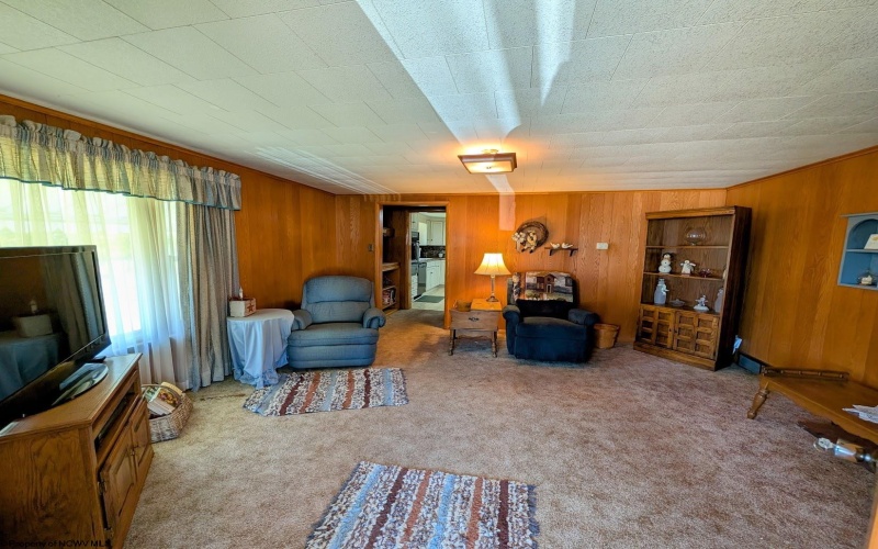 43 Kennedy Street, Hepzibah, West Virginia 26404, 2 Bedrooms Bedrooms, 5 Rooms Rooms,1 BathroomBathrooms,Single Family Detached,For Sale,Kennedy,10161577