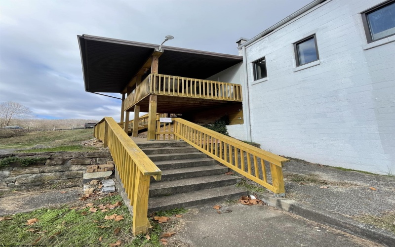 304 Riverview Drive, Sutton, West Virginia 26601, ,Commercial/industrial,For Sale,Riverview,10157513 304 Riverview Drive, Sutton, West Virginia 26601, ,Commercial/industrial,For Sale,Riverview,10157513