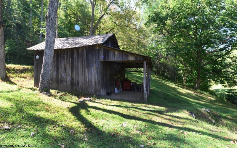 2741 Spread Hollow Road, Ivydale, West Virginia 25043, 3 Bedrooms Bedrooms, 7 Rooms Rooms,2 BathroomsBathrooms,Single Family Detached,For Sale,Spread Hollow,10161581