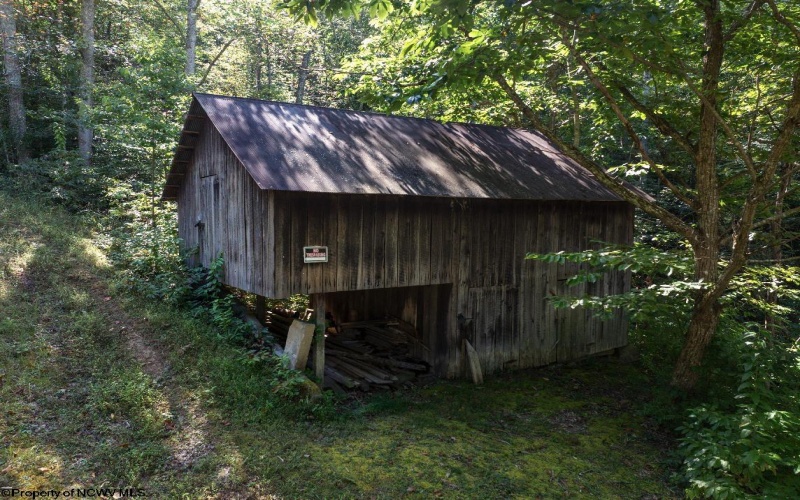 2741 Spread Hollow Road, Ivydale, West Virginia 25043, 3 Bedrooms Bedrooms, 7 Rooms Rooms,2 BathroomsBathrooms,Single Family Detached,For Sale,Spread Hollow,10161581