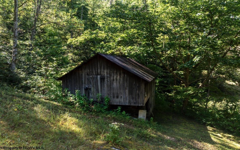 2741 Spread Hollow Road, Ivydale, West Virginia 25043, 3 Bedrooms Bedrooms, 7 Rooms Rooms,2 BathroomsBathrooms,Single Family Detached,For Sale,Spread Hollow,10161581