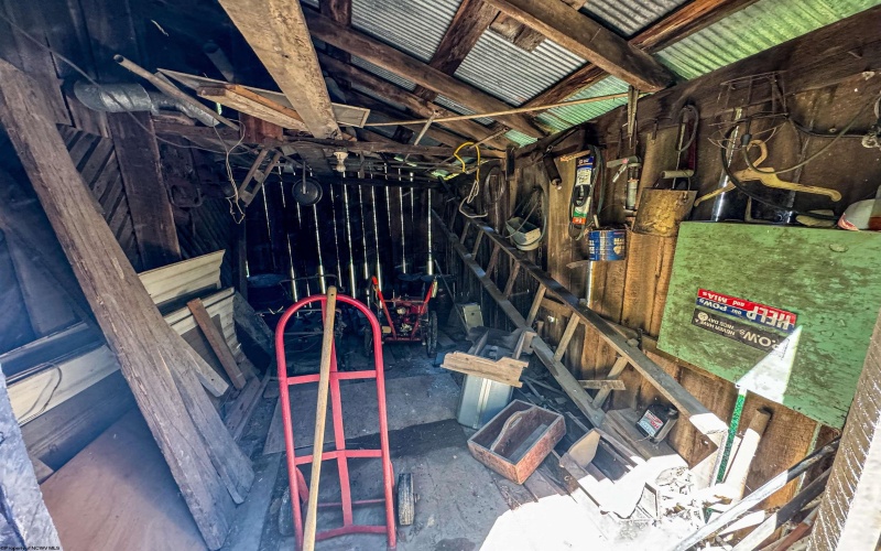 2741 Spread Hollow Road, Ivydale, West Virginia 25043, 3 Bedrooms Bedrooms, 7 Rooms Rooms,2 BathroomsBathrooms,Single Family Detached,For Sale,Spread Hollow,10161581