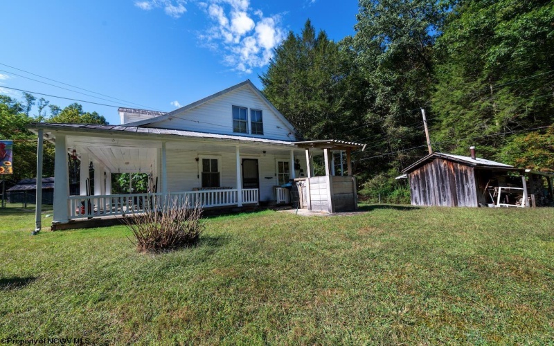 2741 Spread Hollow Road, Ivydale, West Virginia 25043, 3 Bedrooms Bedrooms, 7 Rooms Rooms,2 BathroomsBathrooms,Single Family Detached,For Sale,Spread Hollow,10161581