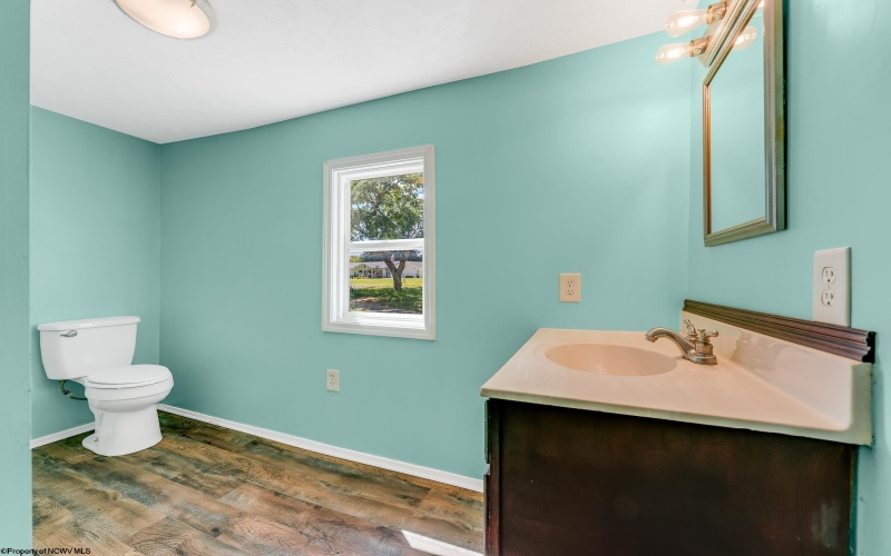 104 Mountainview Road, Morgantown, West Virginia 26508, 4 Bedrooms Bedrooms, 8 Rooms Rooms,2 BathroomsBathrooms,Single Family Detached,For Sale,Mountainview,10161582