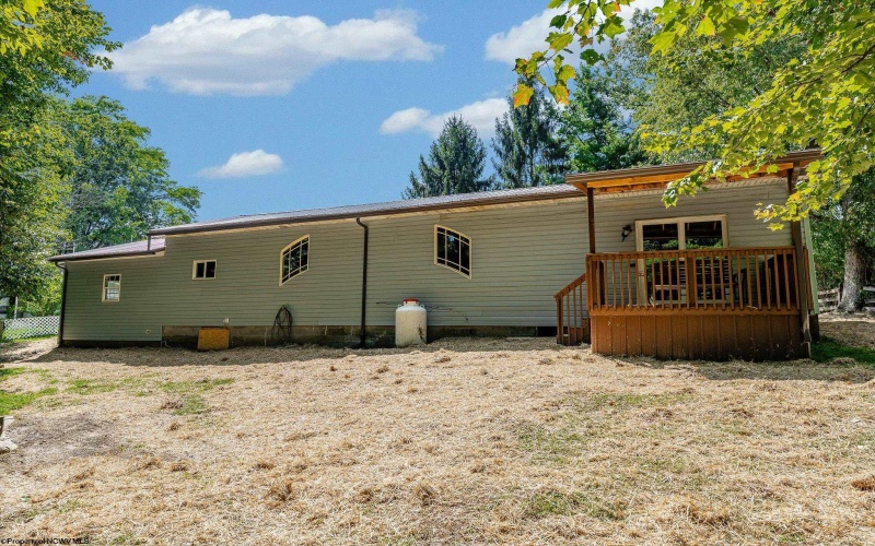 104 Mountainview Road, Morgantown, West Virginia 26508, 4 Bedrooms Bedrooms, 8 Rooms Rooms,2 BathroomsBathrooms,Single Family Detached,For Sale,Mountainview,10161582