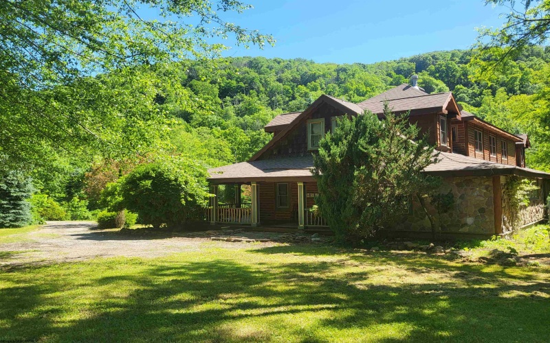 10 Erehwon Drive, Slaty Fork, West Virginia 26291, 7 Bedrooms Bedrooms, 14 Rooms Rooms,7 BathroomsBathrooms,Single Family Detached,For Sale,Erehwon,10154687 10 Erehwon Drive, Slaty Fork, West Virginia 26291, 7 Bedrooms Bedrooms, 14 Rooms Rooms,7 BathroomsBathrooms,Single Family Detached,For Sale,Erehwon,10154687