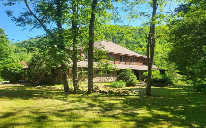 10 Erehwon Drive, Slaty Fork, West Virginia 26291, 7 Bedrooms Bedrooms, 14 Rooms Rooms,7 BathroomsBathrooms,Single Family Detached,For Sale,Erehwon,10154687 10 Erehwon Drive, Slaty Fork, West Virginia 26291, 7 Bedrooms Bedrooms, 14 Rooms Rooms,7 BathroomsBathrooms,Single Family Detached,For Sale,Erehwon,10154687