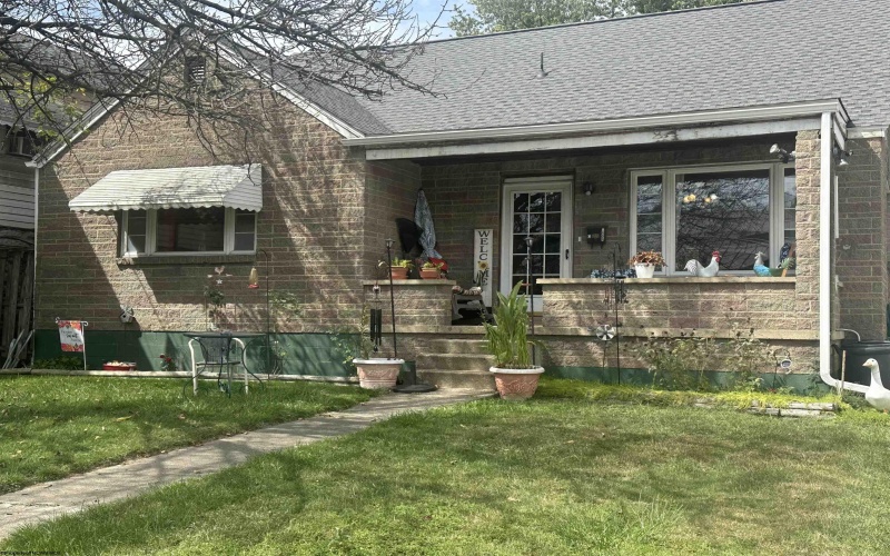 1004 Indiana Avenue, Fairmont, West Virginia 26554, 3 Bedrooms Bedrooms, 6 Rooms Rooms,1 BathroomBathrooms,Single Family Detached,For Sale,Indiana,10161591