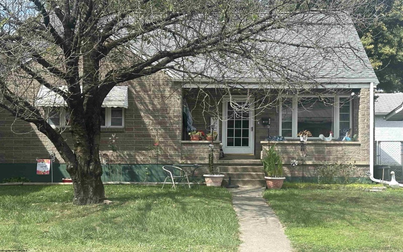 1004 Indiana Avenue, Fairmont, West Virginia 26554, 3 Bedrooms Bedrooms, 6 Rooms Rooms,1 BathroomBathrooms,Single Family Detached,For Sale,Indiana,10161591