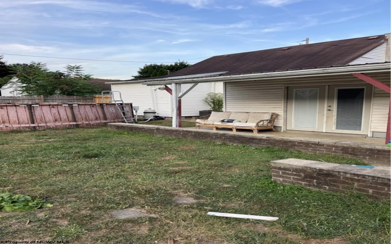 63 Beech Avenue, Philippi, West Virginia 26416, ,Multi-unit/income,For Sale,Beech,10161594