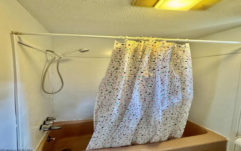 133 Sisler Street, Kingwood, West Virginia 26537, 2 Bedrooms Bedrooms, 4 Rooms Rooms,1 BathroomBathrooms,Single Family Detached,For Sale,Sisler,10161596 133 Sisler Street, Kingwood, West Virginia 26537, 2 Bedrooms Bedrooms, 4 Rooms Rooms,1 BathroomBathrooms,Single Family Detached,For Sale,Sisler,10161596