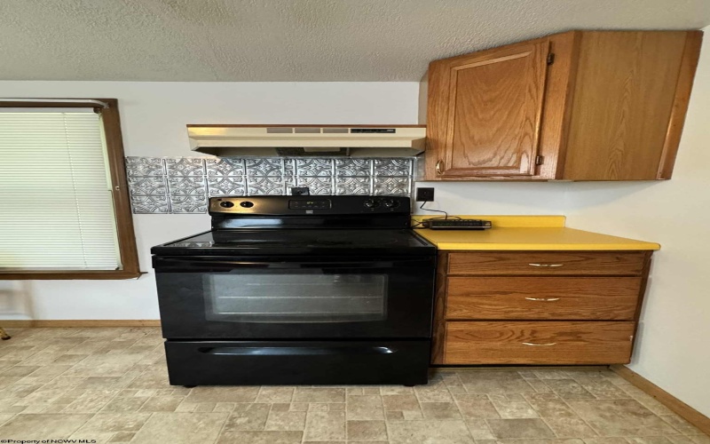 133 Sisler Street, Kingwood, West Virginia 26537, 2 Bedrooms Bedrooms, 4 Rooms Rooms,1 BathroomBathrooms,Single Family Detached,For Sale,Sisler,10161596 133 Sisler Street, Kingwood, West Virginia 26537, 2 Bedrooms Bedrooms, 4 Rooms Rooms,1 BathroomBathrooms,Single Family Detached,For Sale,Sisler,10161596