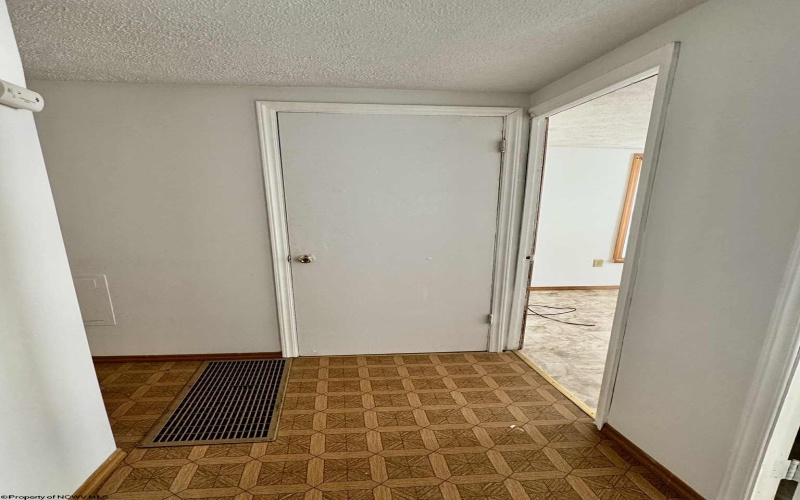 133 Sisler Street, Kingwood, West Virginia 26537, 2 Bedrooms Bedrooms, 4 Rooms Rooms,1 BathroomBathrooms,Single Family Detached,For Sale,Sisler,10161596 133 Sisler Street, Kingwood, West Virginia 26537, 2 Bedrooms Bedrooms, 4 Rooms Rooms,1 BathroomBathrooms,Single Family Detached,For Sale,Sisler,10161596