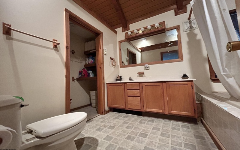 117 Hibernation Way, Davis, West Virginia 26260, 2 Bedrooms Bedrooms, 5 Rooms Rooms,1 BathroomBathrooms,Single Family Detached,For Sale,Hibernation,10161593