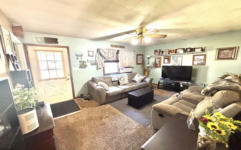 487 Oak Street, Kingwood, West Virginia 26537, 3 Bedrooms Bedrooms, 6 Rooms Rooms,1 BathroomBathrooms,Single Family Detached,For Sale,Oak,10161595