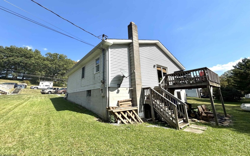487 Oak Street, Kingwood, West Virginia 26537, 3 Bedrooms Bedrooms, 6 Rooms Rooms,1 BathroomBathrooms,Single Family Detached,For Sale,Oak,10161595