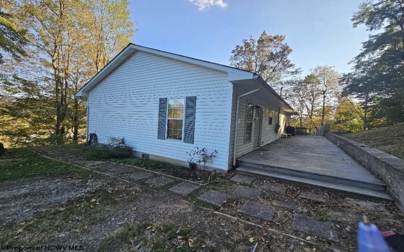 307 Dunham Cut Road, Belington, West Virginia 26250, 3 Bedrooms Bedrooms, 6 Rooms Rooms,2 BathroomsBathrooms,Single Family Detached,For Sale,Dunham Cut,10161617
